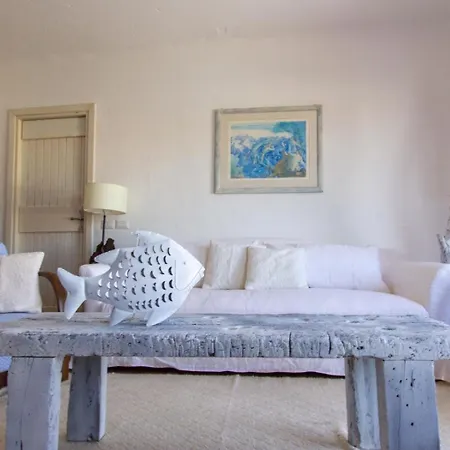 With 2 Bedrooms In Апартаменти
