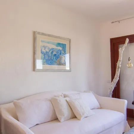With 2 Bedrooms In Порто-Черво