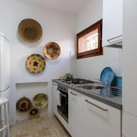 With 2 Bedrooms In